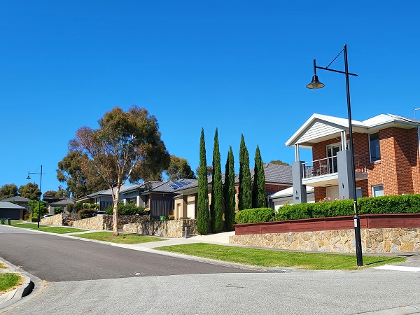 Pakenham Land